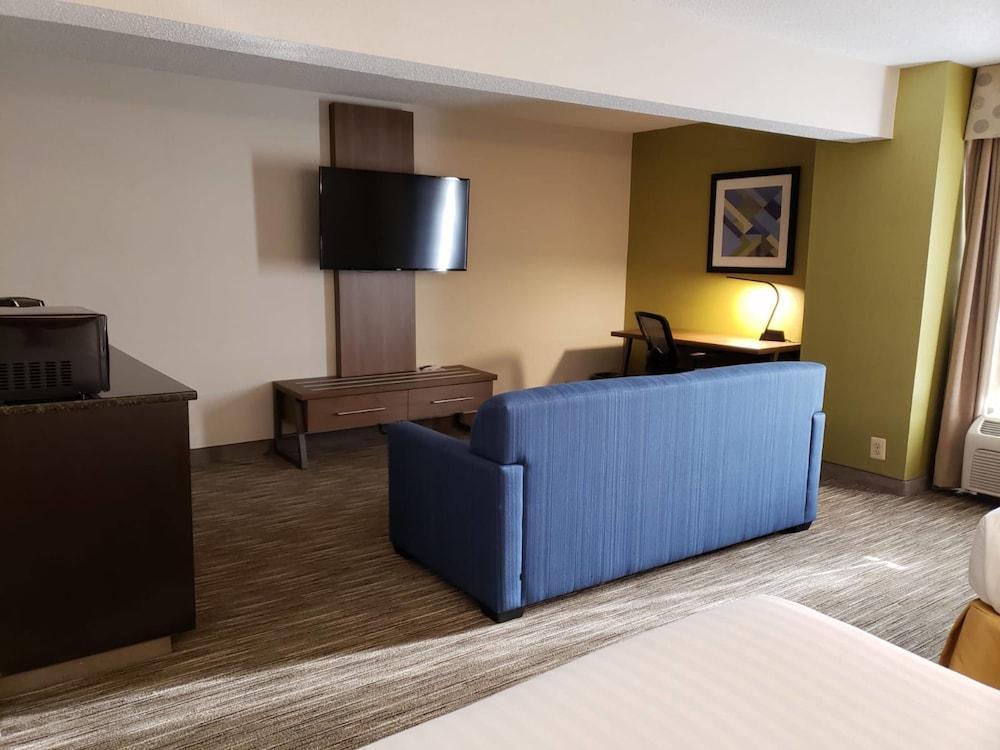 Holiday Inn Express Edgewood-Aberdeen-Bel Air Exterior photo