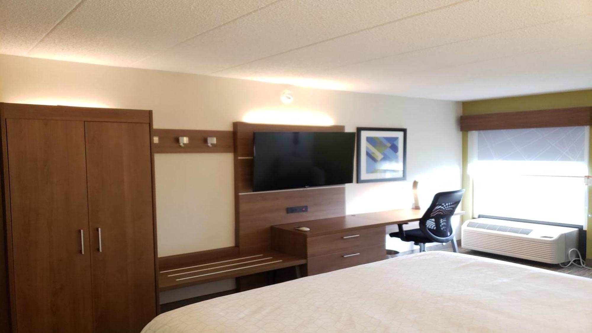 Holiday Inn Express Edgewood-Aberdeen-Bel Air Exterior photo