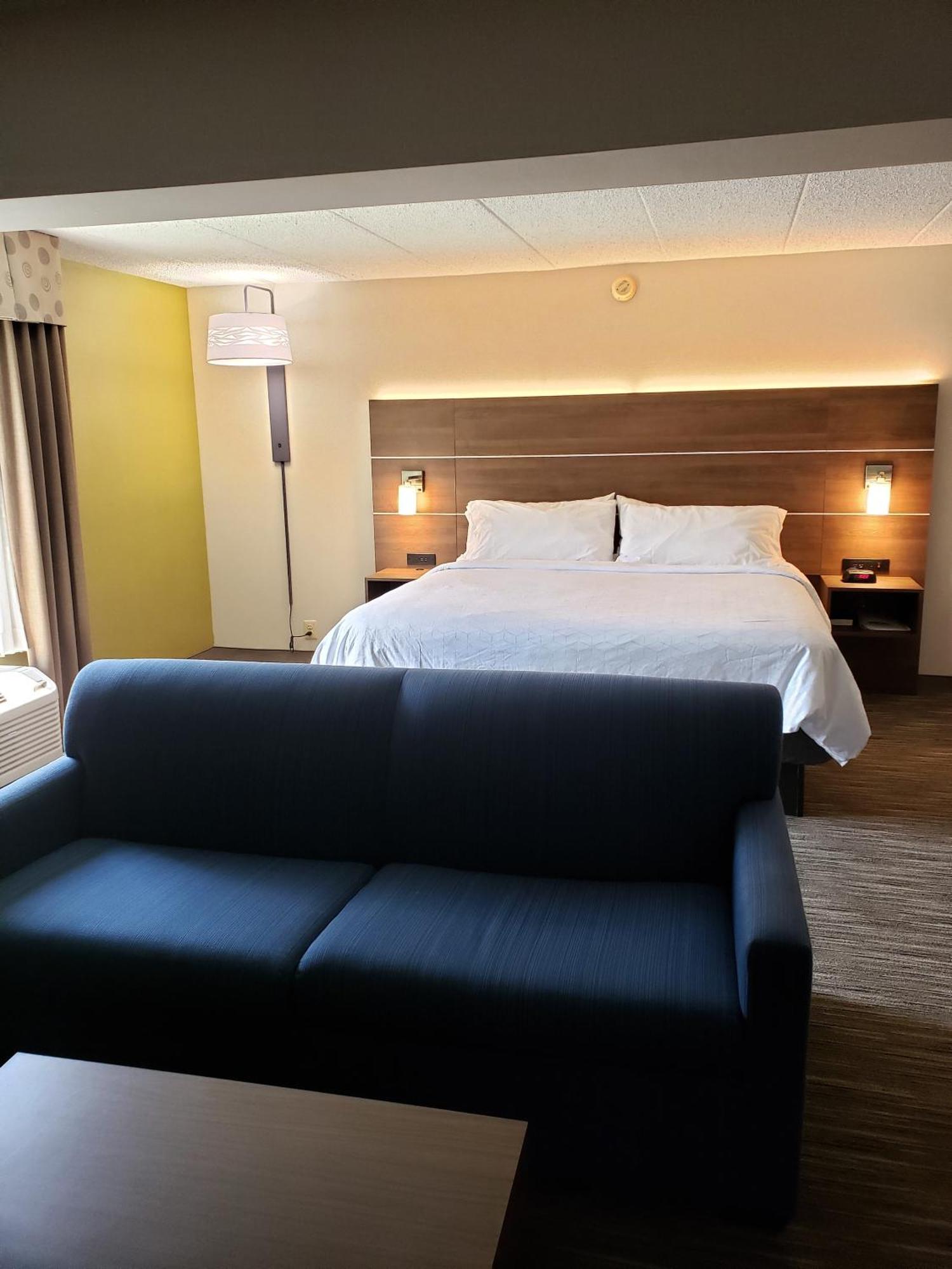 Holiday Inn Express Edgewood-Aberdeen-Bel Air Exterior photo
