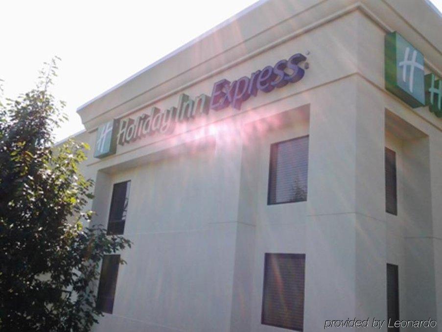 Holiday Inn Express Edgewood-Aberdeen-Bel Air Exterior photo
